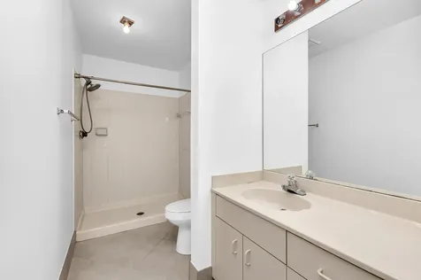 9665 NW 76th Court Tamarac FL 33321