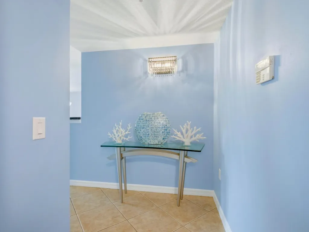316 Villa Circle Boynton Beach FL 33435