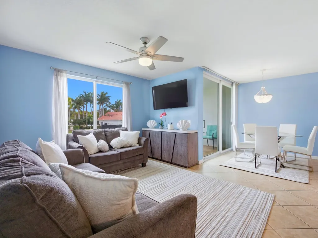 316 Villa Circle Boynton Beach FL 33435