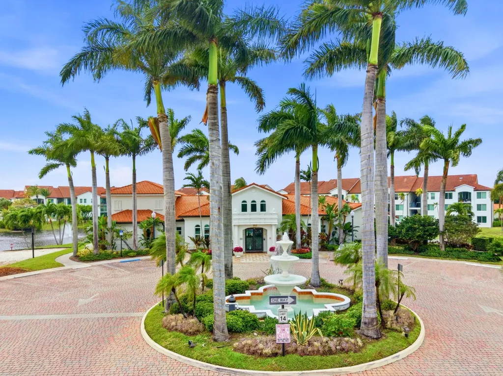 316 Villa Circle Boynton Beach FL 33435