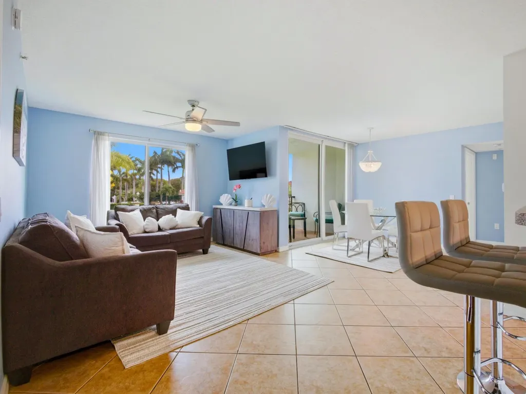 316 Villa Circle Boynton Beach FL 33435