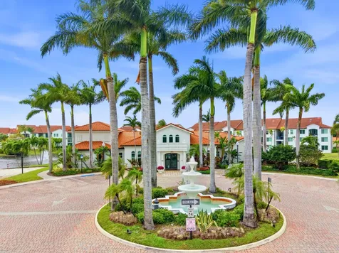 316 Villa Circle Boynton Beach FL 33435