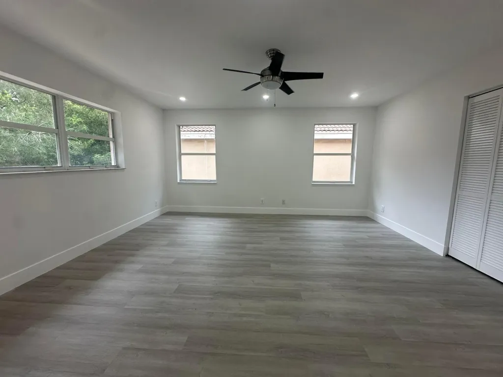 10702 NW 1st Court Plantation FL 33324