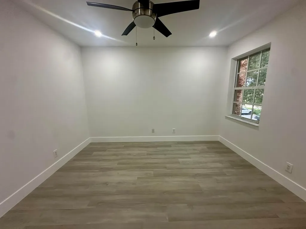 10702 NW 1st Court Plantation FL 33324