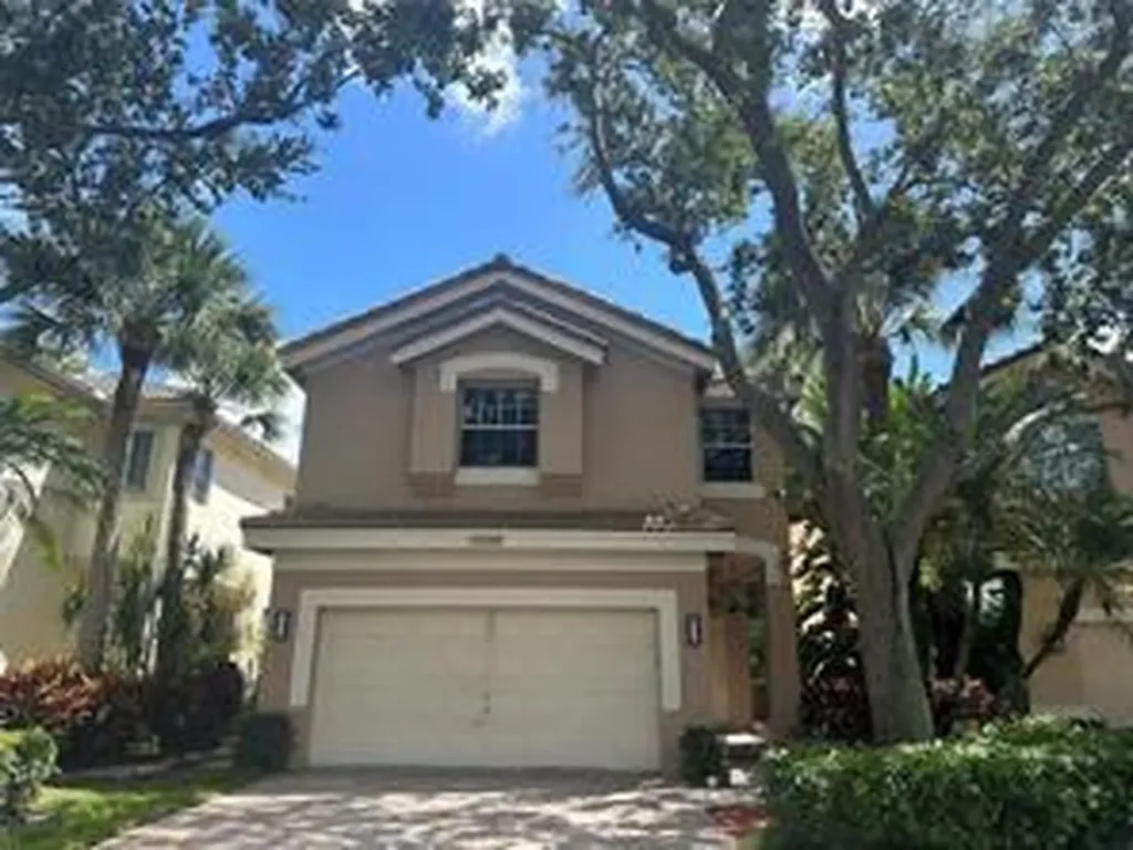 10702 NW 1st Court Plantation FL 33324