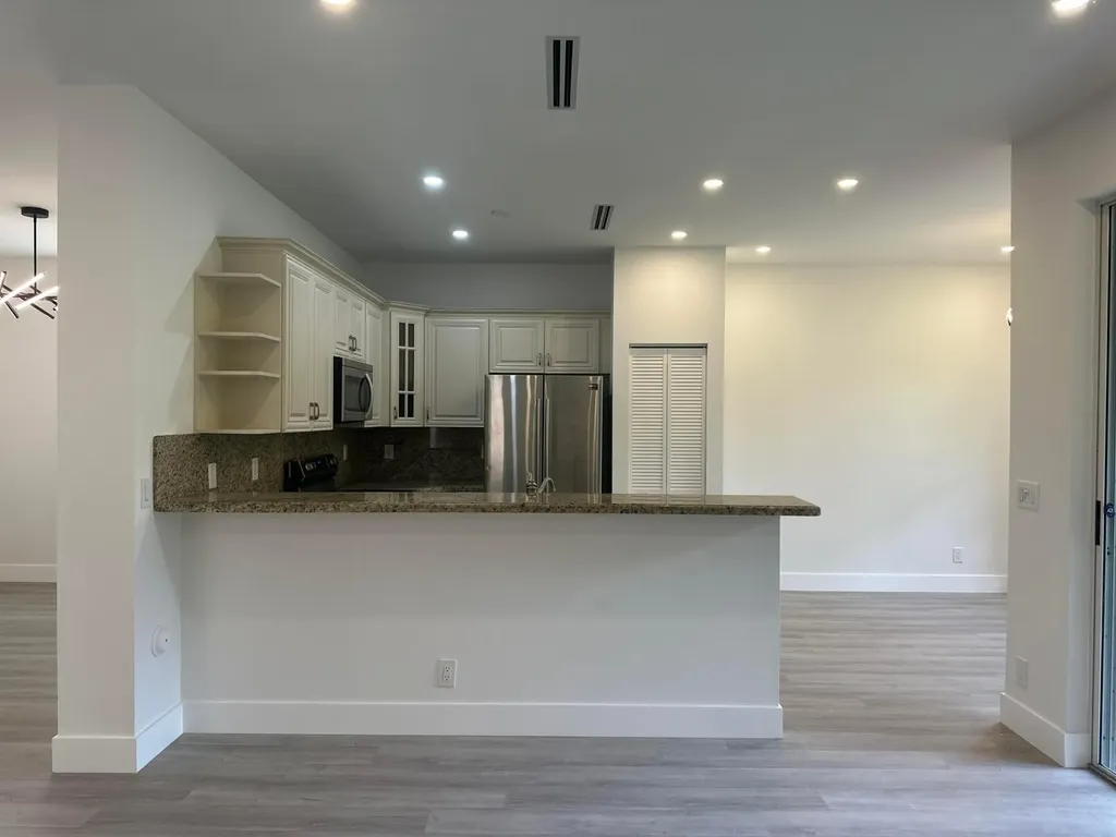 10702 NW 1st Court Plantation FL 33324