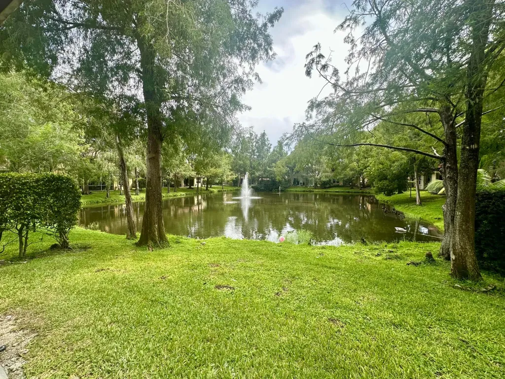 10702 NW 1st Court Plantation FL 33324
