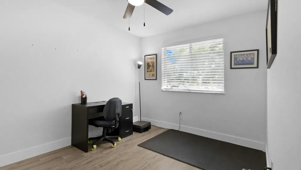 638 N University Drive Plantation FL 33324