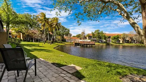 638 N University Drive Plantation FL 33324