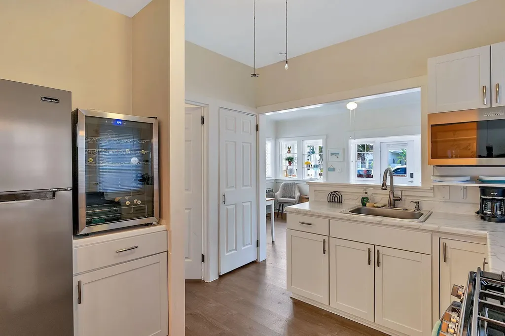 118 S J Street Lake Worth Beach FL 33460