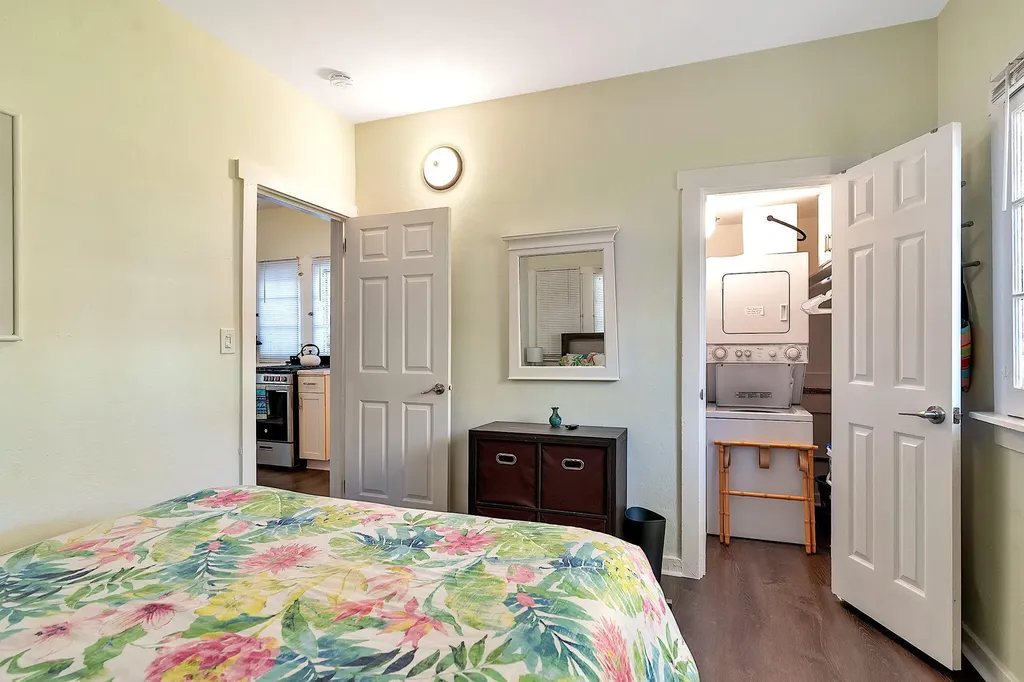 118 S J Street Lake Worth Beach FL 33460