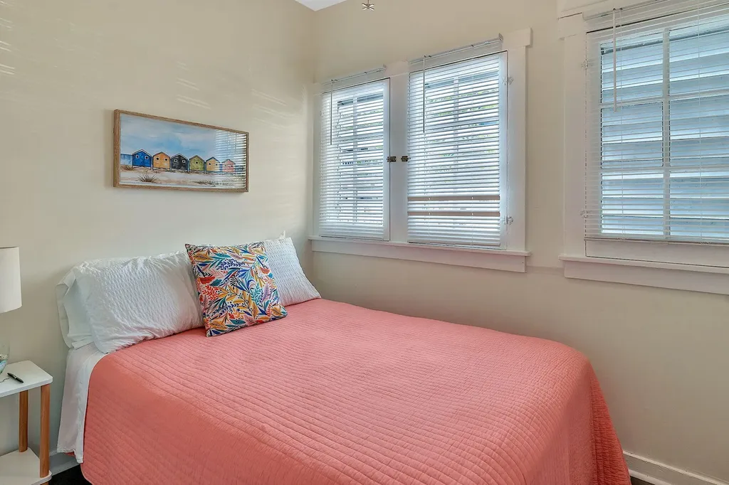 118 S J Street Lake Worth Beach FL 33460