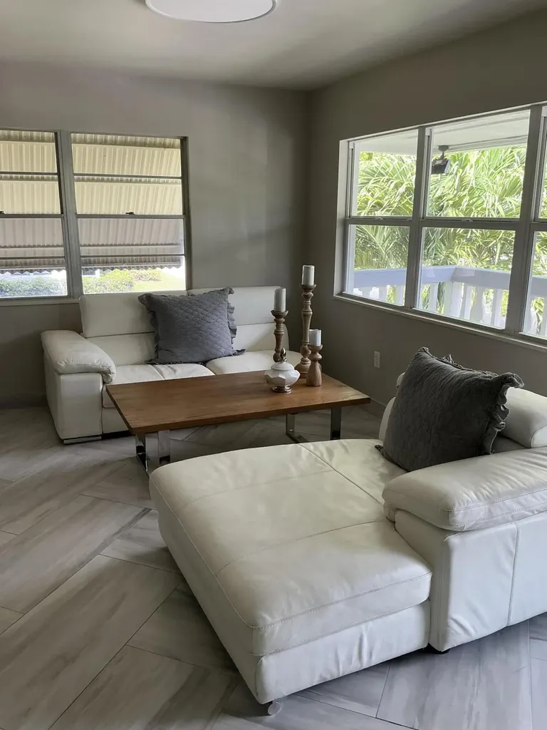 40 Ventnor Drive Deerfield Beach FL 33442