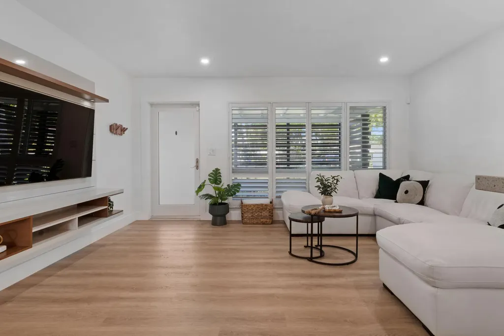 2030 NE 52nd Court Fort Lauderdale FL 33308