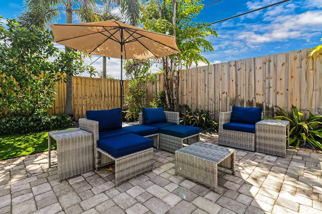2030 NE 52nd Court Fort Lauderdale FL 33308
