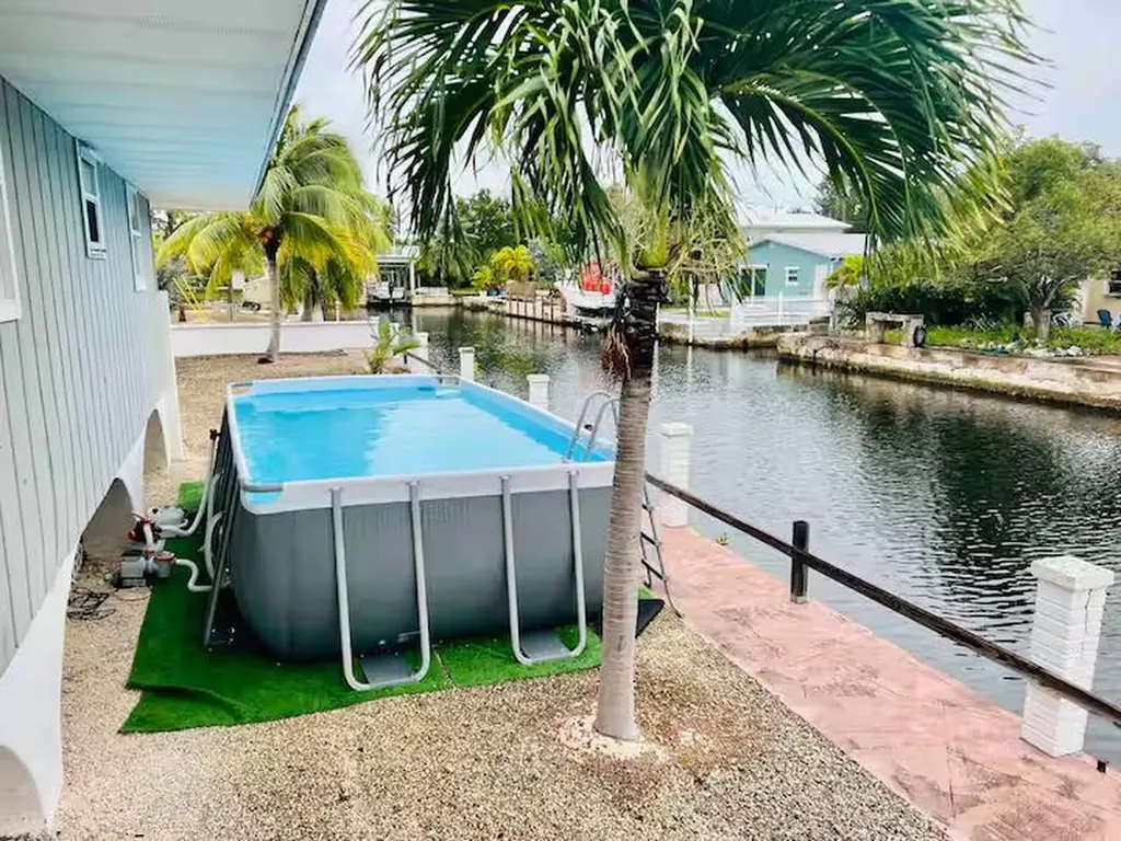 1540 Lantana Lane Big Pine Key FL 33043