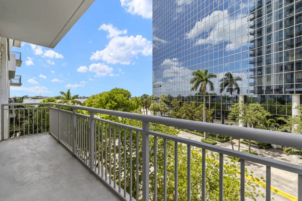 300 S Australian Avenue West Palm Beach FL 33401
