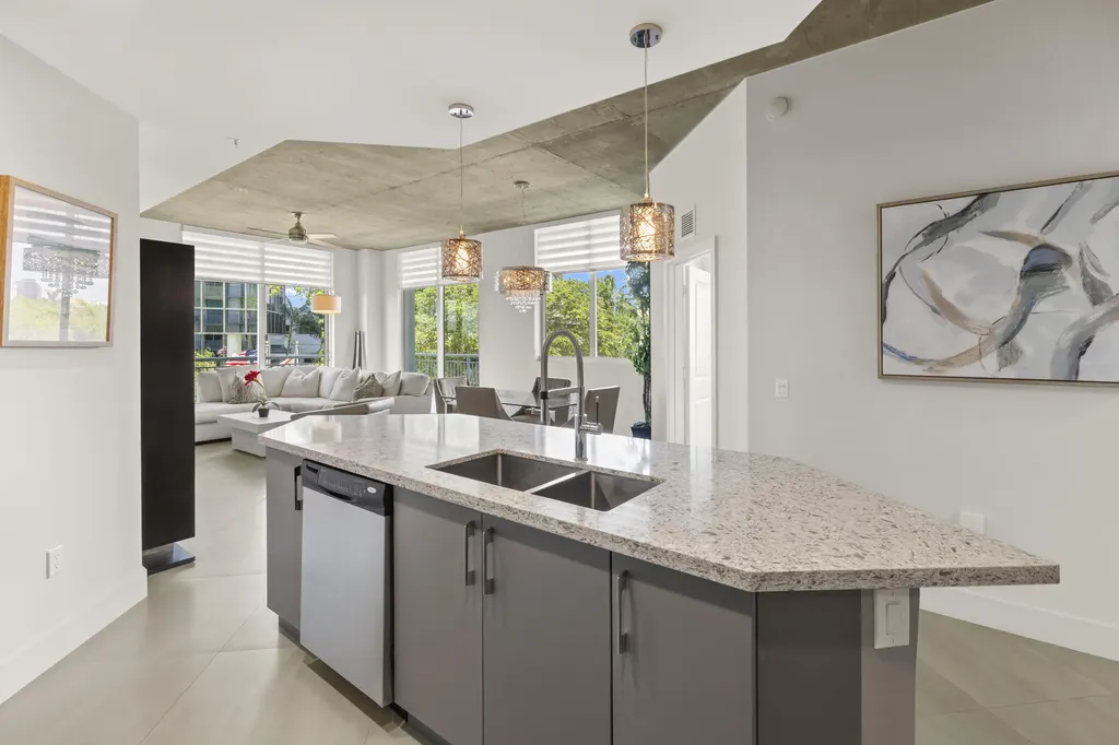 300 S Australian Avenue West Palm Beach FL 33401