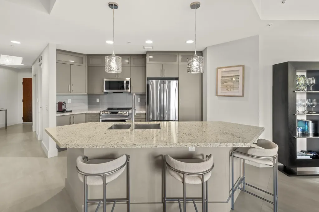 300 S Australian Avenue West Palm Beach FL 33401