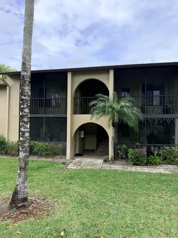 520 Shady Pine Way Greenacres FL 33415