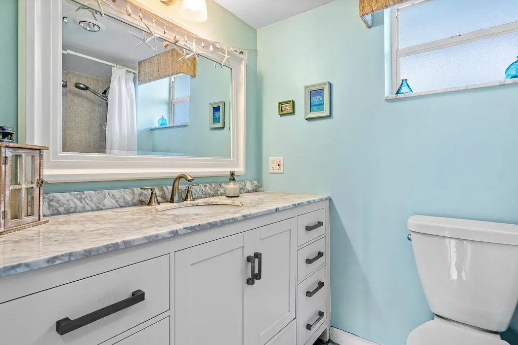1820 New Palm Way Boynton Beach FL 33435