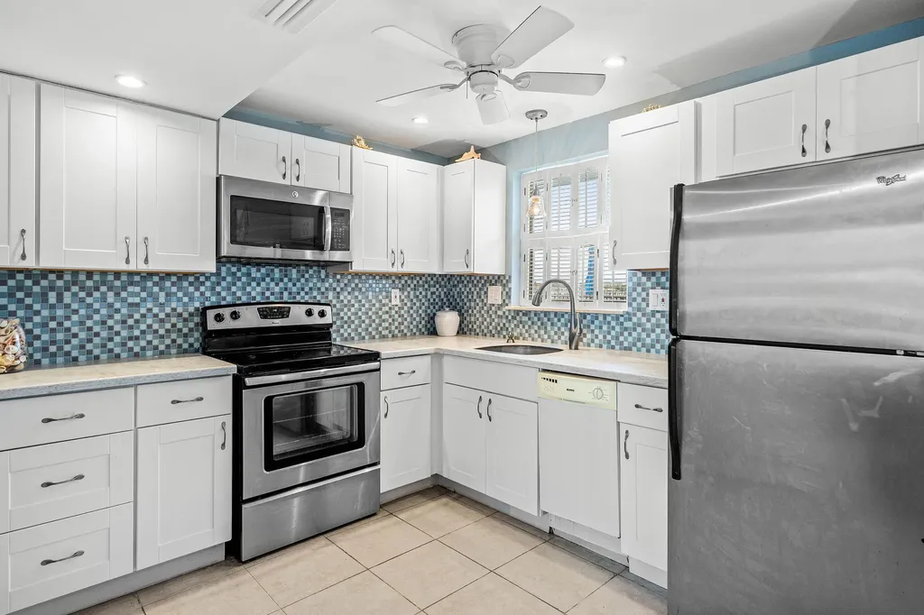 1820 New Palm Way Boynton Beach FL 33435