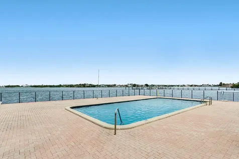 1820 New Palm Way Boynton Beach FL 33435