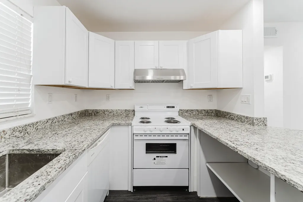 233 Brittany E Delray Beach FL 33446
