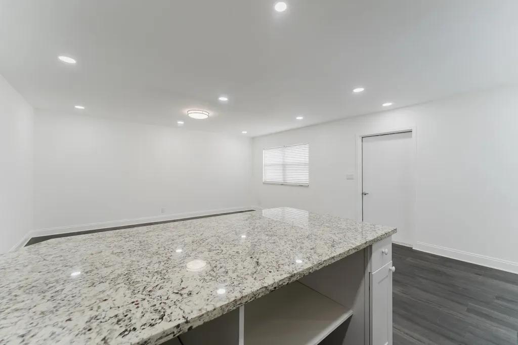 233 Brittany E Delray Beach FL 33446