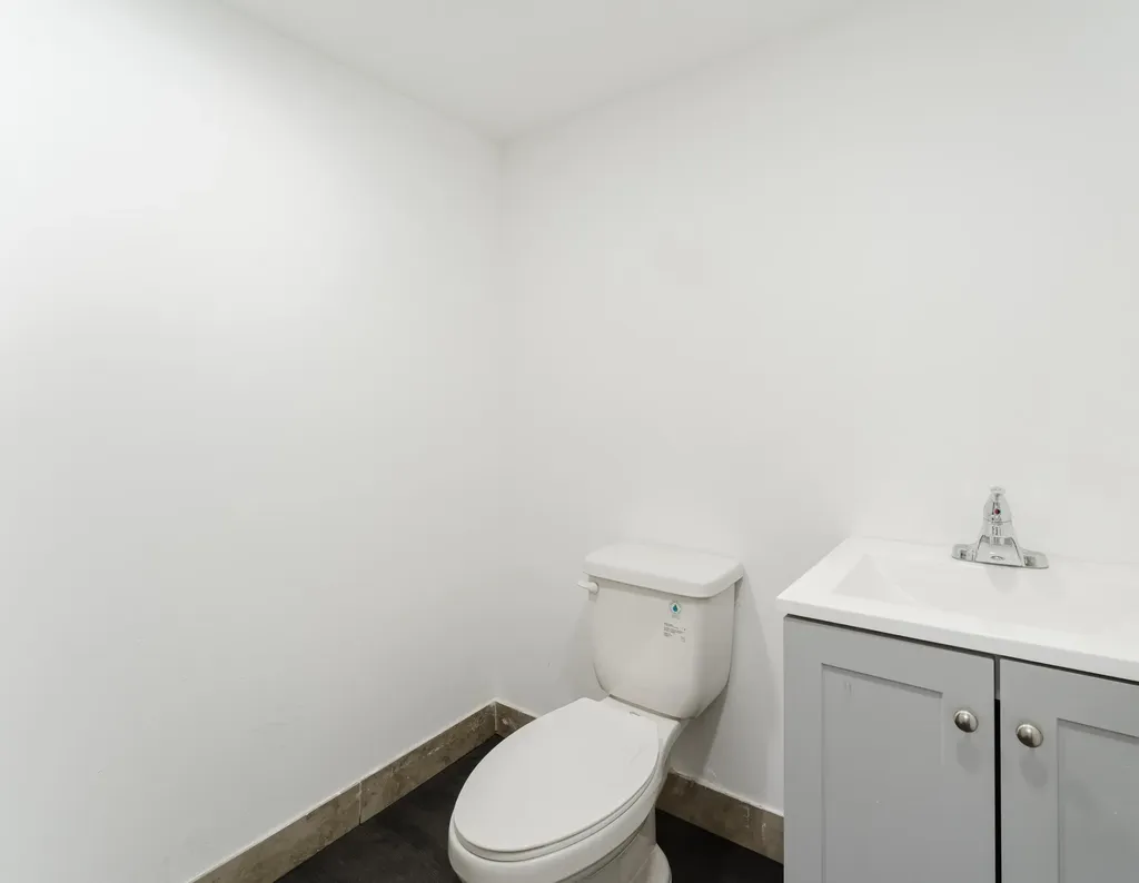 233 Brittany E Delray Beach FL 33446