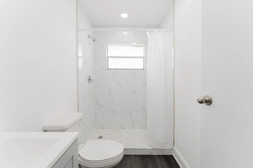 233 Brittany E Delray Beach FL 33446