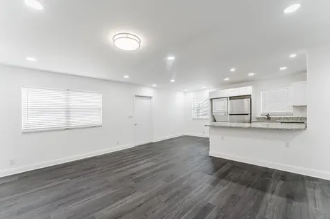 233 Brittany E Delray Beach FL 33446