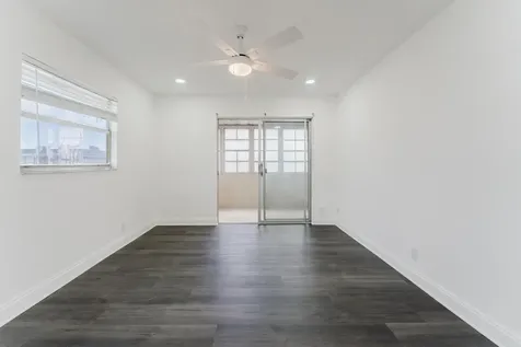 233 Brittany E Delray Beach FL 33446