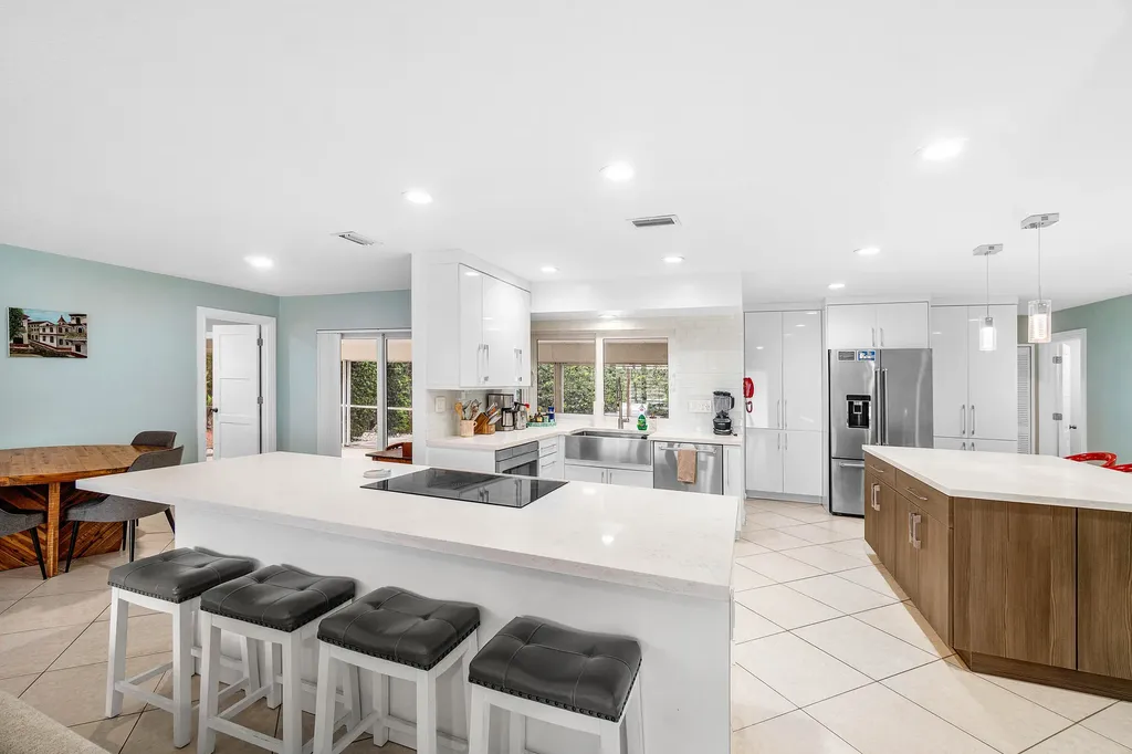 400 NE 43rd Street Boca Raton FL 33431