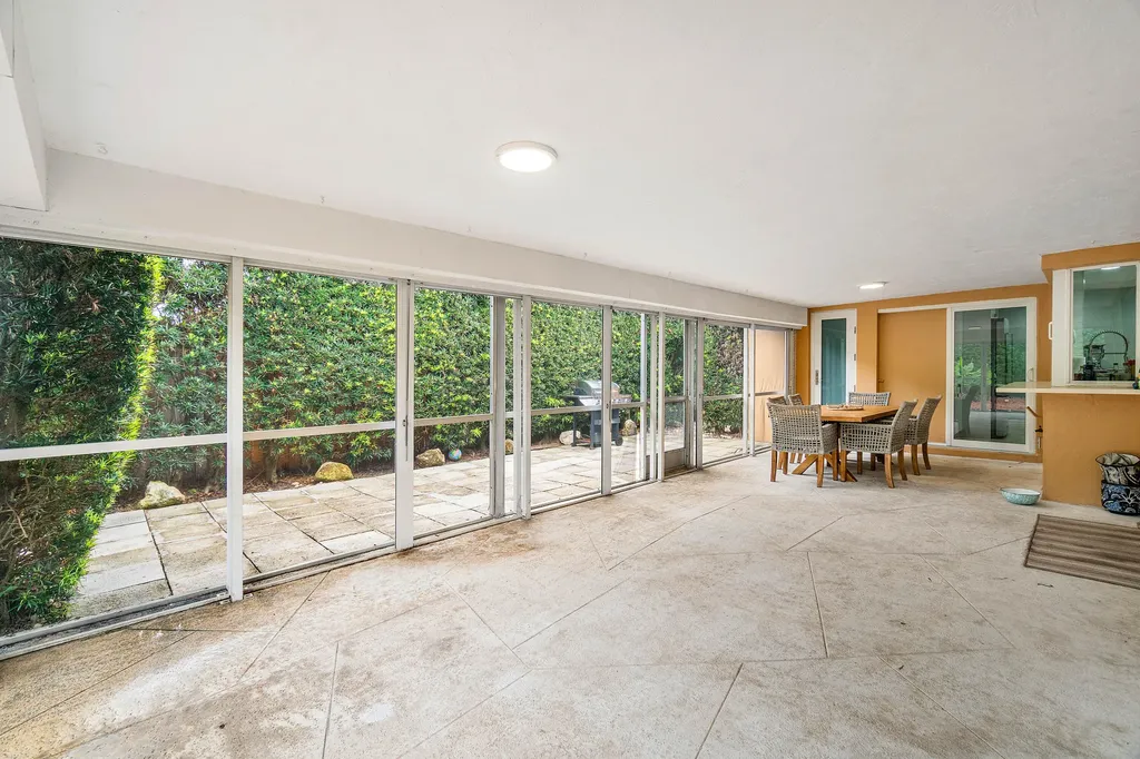 400 NE 43rd Street Boca Raton FL 33431