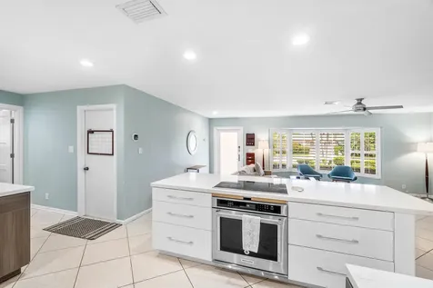 400 NE 43rd Street Boca Raton FL 33431