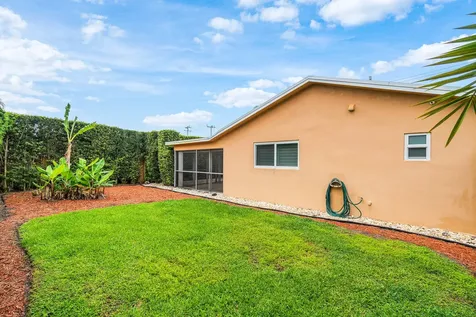400 NE 43rd Street Boca Raton FL 33431