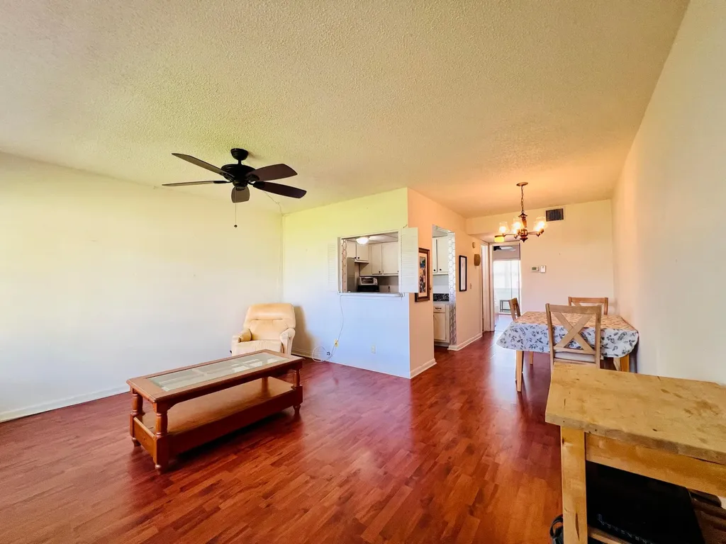 8 Northampton A West Palm Beach FL 33417