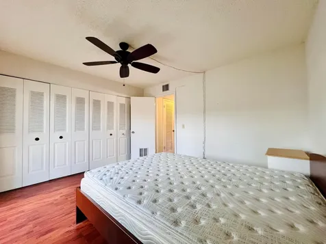 8 Northampton A West Palm Beach FL 33417
