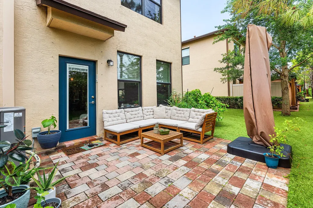 2350 Post Street Palm Springs FL 33406