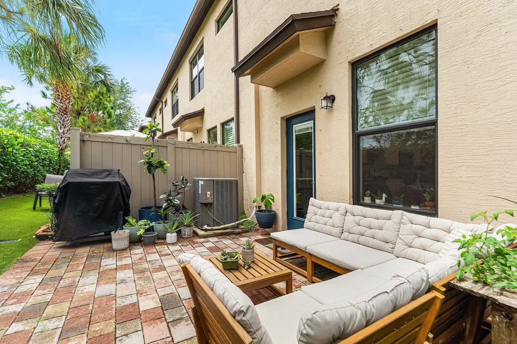 2350 Post Street Palm Springs FL 33406