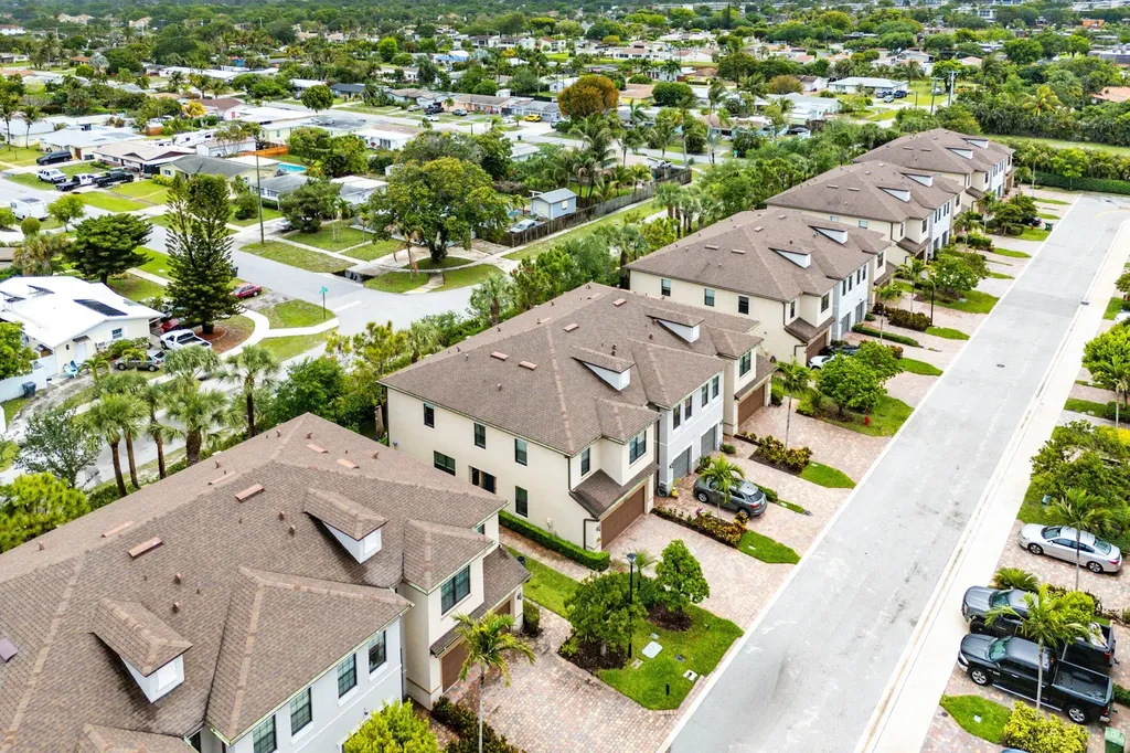 2350 Post Street Palm Springs FL 33406