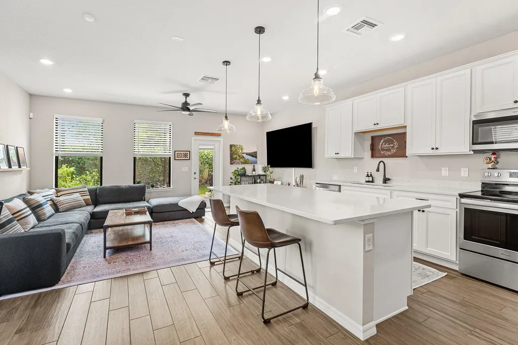 2350 Post Street Palm Springs FL 33406