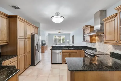 11446 NW 49th Drive Coral Springs FL 33076