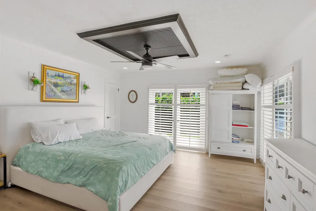 4030 NE 25th Avenue Lighthouse Point FL 33064