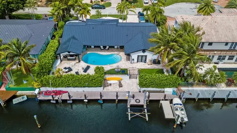4030 NE 25th Avenue Lighthouse Point FL 33064