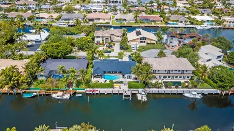 4030 NE 25th Avenue Lighthouse Point FL 33064