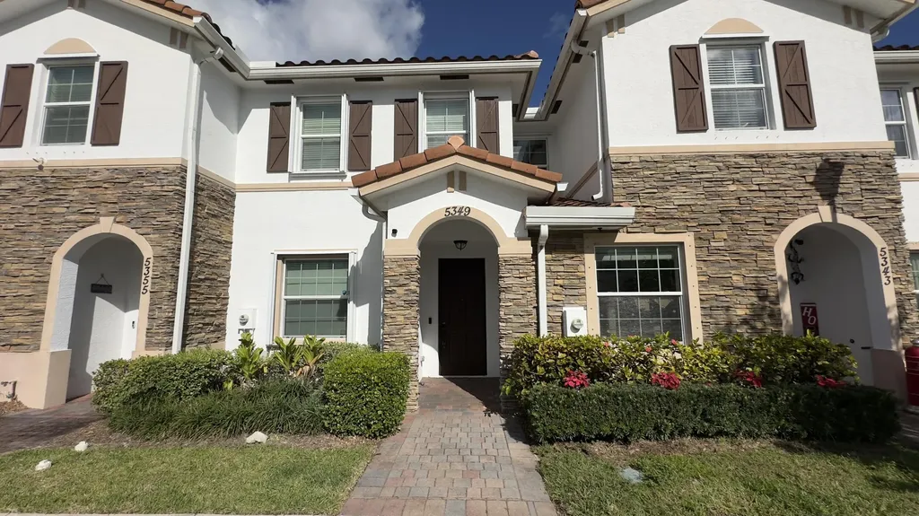 5349 Ashley River Road West Palm Beach FL 33417