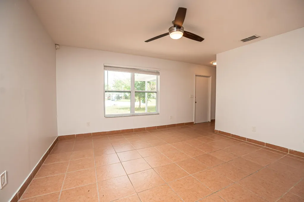 402 SW Ruffner Court Port St Lucie FL 34953