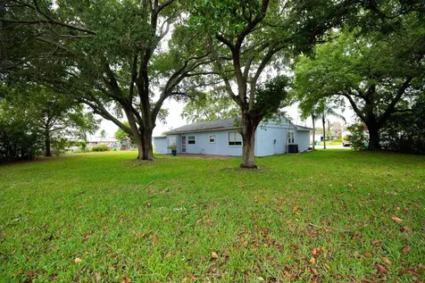 402 SW Ruffner Court Port St Lucie FL 34953